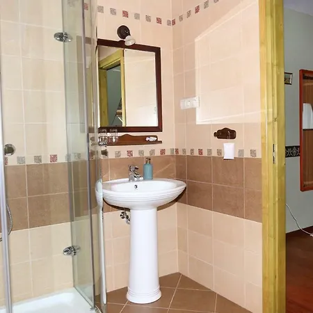 Sasfeszek Vendeghaz Guest house